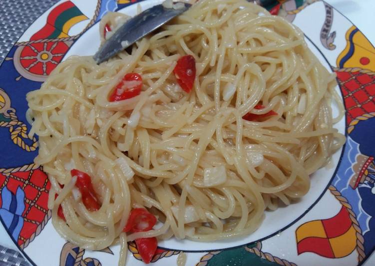 One Pan Spaghetti Aglio Olio