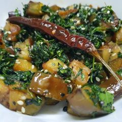 A picture of Methi Begun Bhaja or Fenugreek Brinjal Sabzi.