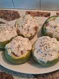 Zapallitos rellenos con salsa blanca