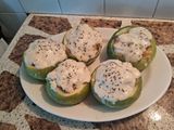 Zapallitos rellenos con salsa blanca
