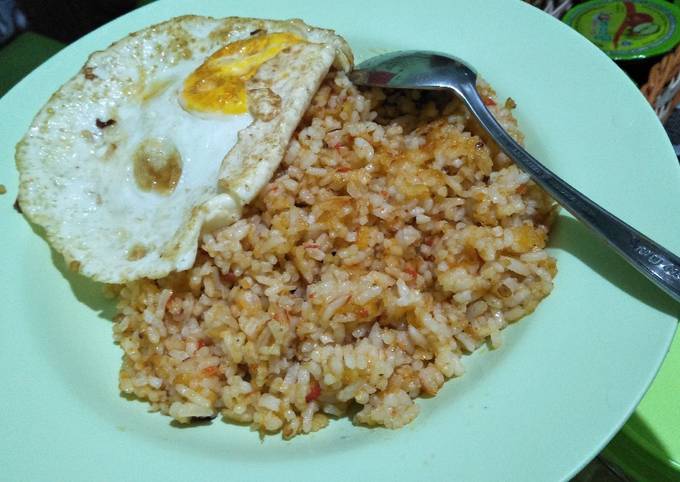 Nasi Goreng Ebi Simple 😊