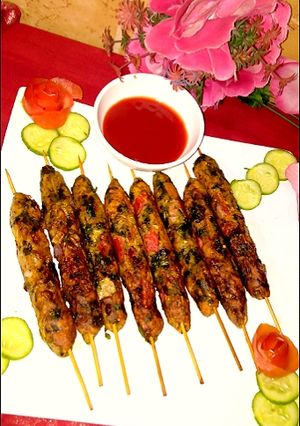 A picture of Chicken Gilafi kabab.