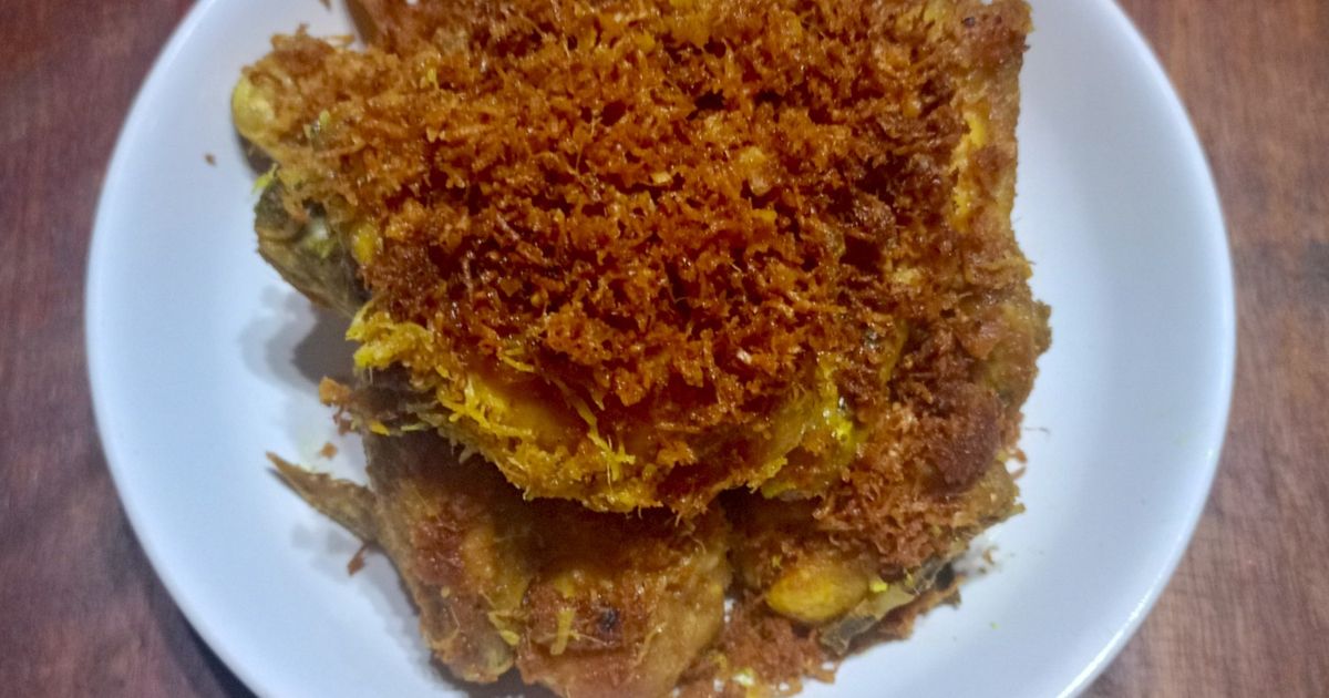 Ayam goreng kelapa