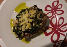 Jacket potato στο air fryer με σπανάκι, μανιτάρια και τυριά