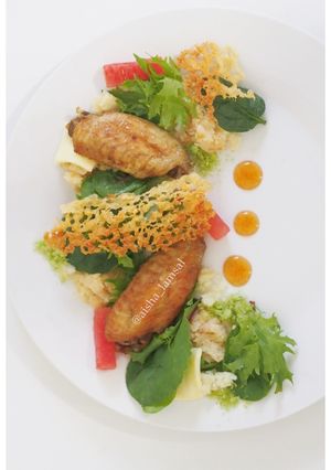Foto resep Chicken wings, salad, dan sarang keju