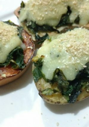 Una foto de Papas y calabaza con acelga y bechamel (vegan)