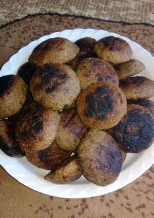 A picture of Grilled Kibbeh Patties.