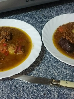 Una foto de Lentejas estofadas con chorizo y morcilla