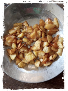A picture of Fried yam snack.