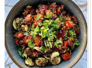 Une photo de Salade de quinoa courgettes et tomates