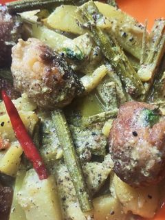 সজনে ডাঁটা দিয়ে বড়ার তরকারি (sojne danta diye borar torkari recipe in Bengali) রেসিপির প্রধান ছবি
