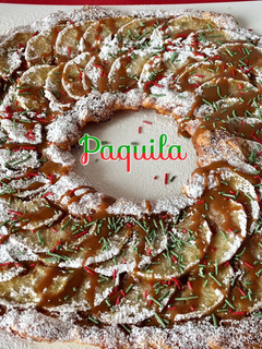Una foto de ✨Rosca de hojaldre con manzana 🍏 y Dulce de leche ✨