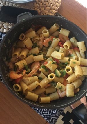 Foto di Mezze maniche zucchine, pomodorini e mazzancolle