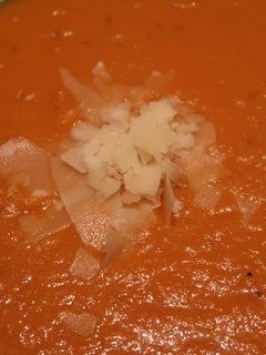 Une photo de Soupe de courge spaghetti aux tomates