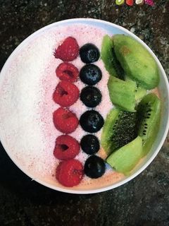 Una foto de Bowl tropical🥝🍓