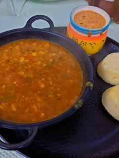 इडली सांबर (Idli sambar recipe in Hindi) रेसिपी मुख्य फोटो