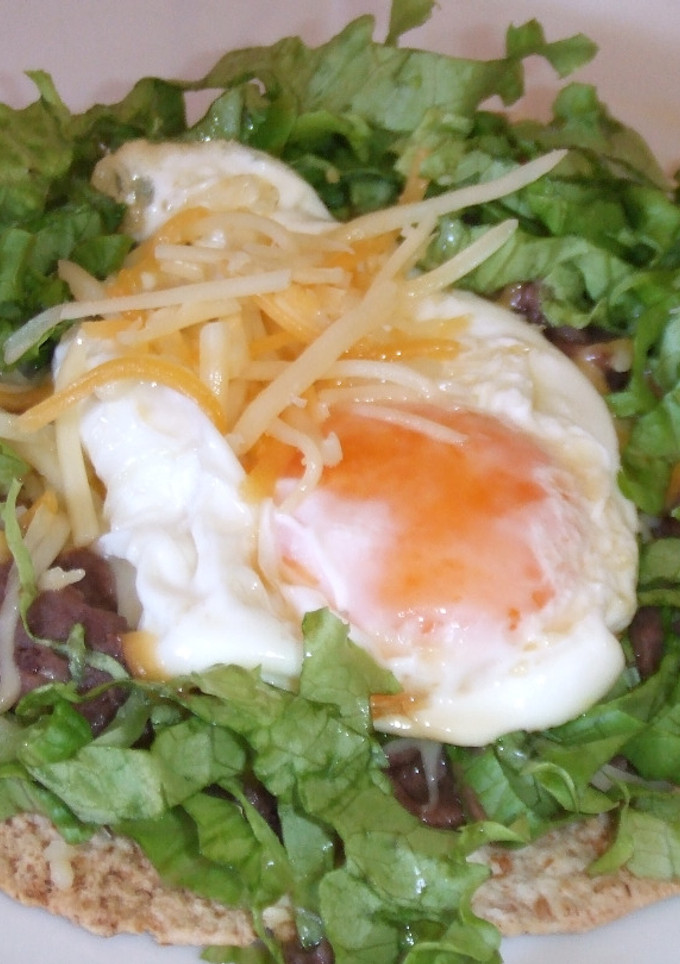 Una foto de Tortillas de trigo con huevo frito