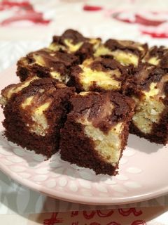 Gluténmentes kakaós túrós kevert sütemény (búvártúrós) recept fotója