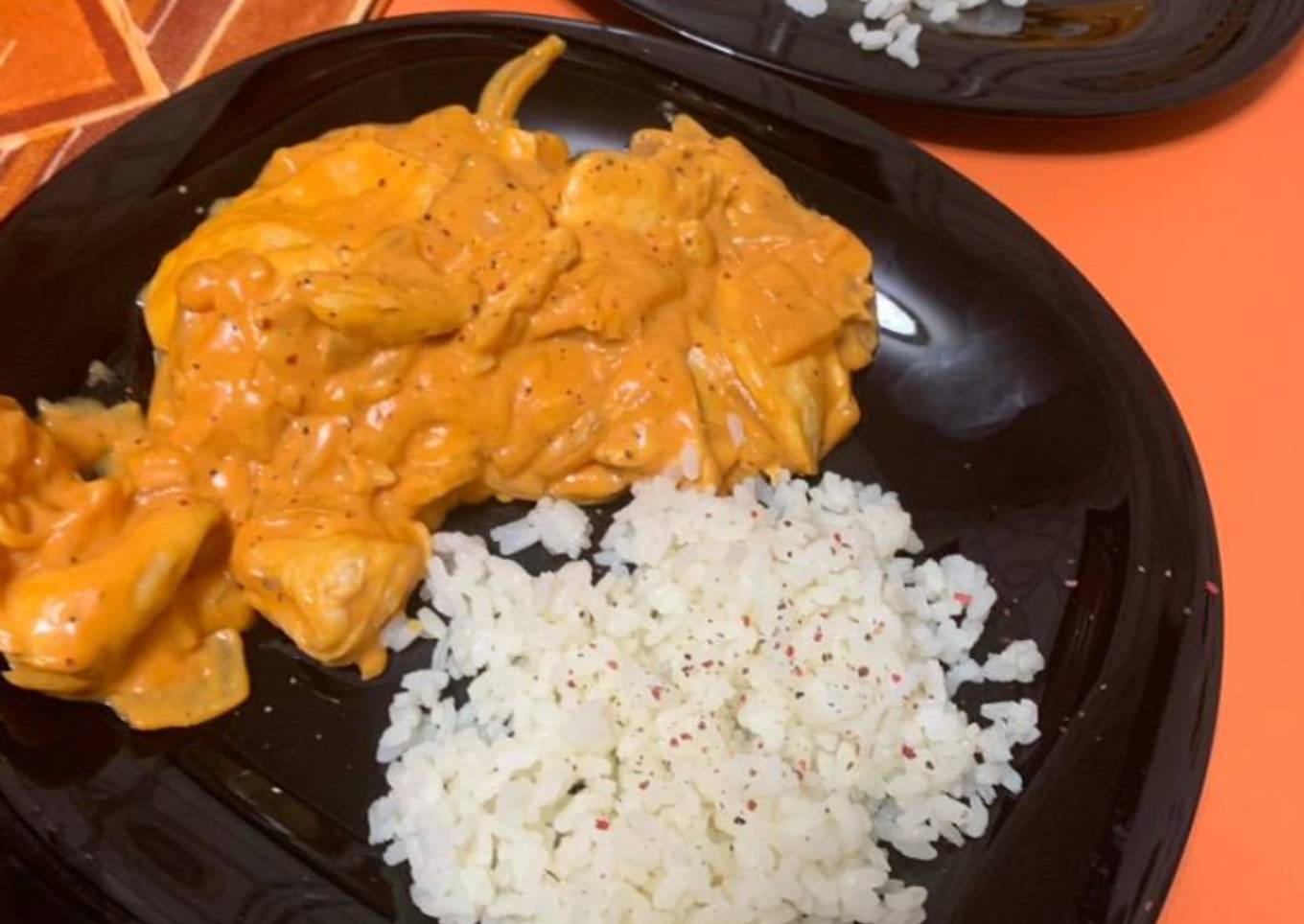 Pollo con Salsa de Curry