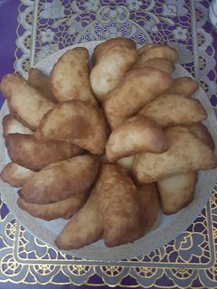 صورة لوصفة سمبوسك باللحمة وجبنة