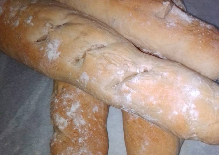 Baguette con aceite de oliva y suero de queso