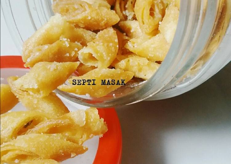 Keripik kulit lumpia