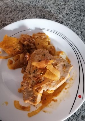 Una foto de Lomos de atún en salsa dulce