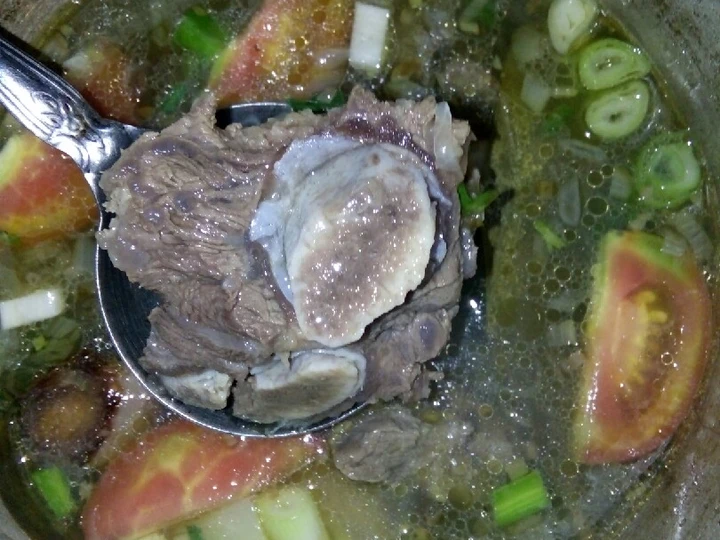 Langkah Gampang Menyiapkan Resep #Sup tulang sapi berempah yang Lezat Sekali Anti Ribet, Lezat