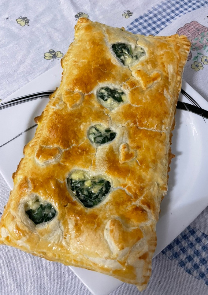 Una foto de Hojaldre de espinacas y queso