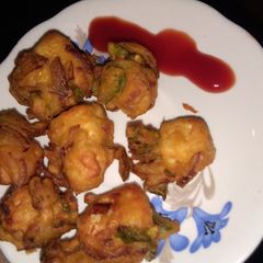 A picture of Paneer pakoda.
