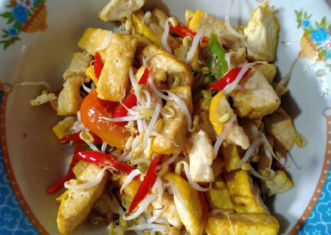 Cah Tauge (tahu toge)