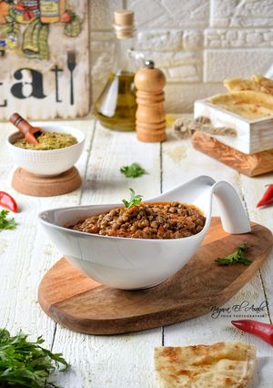 صورة لوصفة عدس مغروف بالصلصة