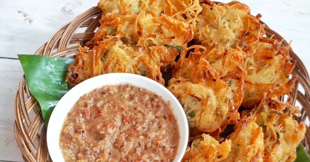 Resep Bakwan Bihun Sayur Saus Kacang oleh Iis Ismatullah Resep Bakwan Bihun Sayur Saus Kacang oleh Iis Ismatullah