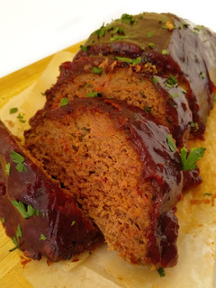 Una foto de Meatloaf {pastel de carne, receta tradicional americana}