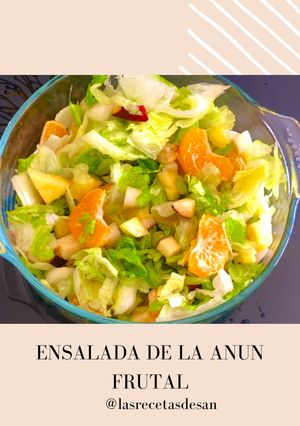 Una foto de Ensalada de abundancia frutal