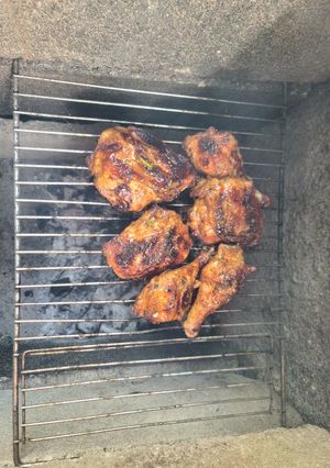 Una foto de Pollo asado al Carbón !!!!!!