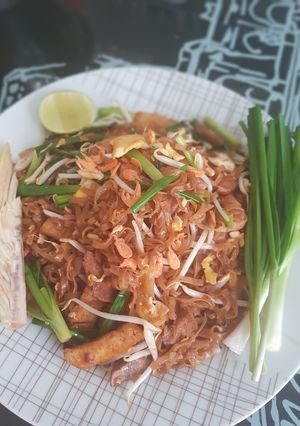 รูปของ ผัดหมี่โคราช