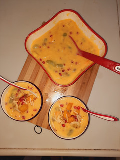 मैंगो फ्रूट कस्टर्ड (mango fruit custard recipe in Hindi) रेसिपी मुख्य फोटो