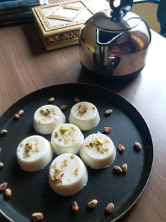 A picture of Milk pudding.