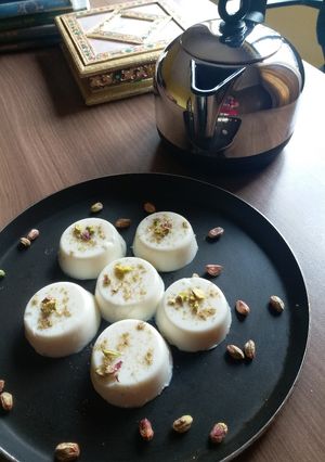 A picture of Milk pudding.
