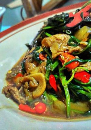 Foto resep Cah kangkung oprek telur