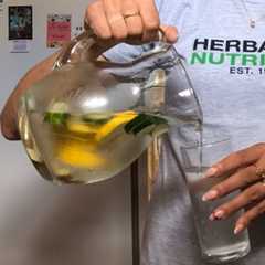 Una foto de Limonada refrescante 🍋🥤