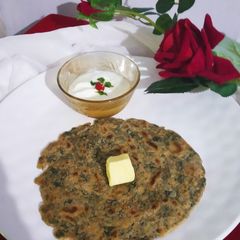 A picture of Drumstick leaves Paratha.