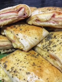 Foto de Joelho italiano/ Bauru de forno