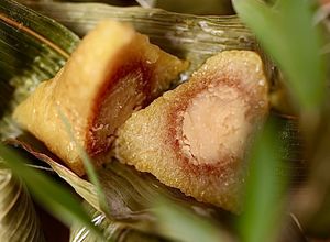 Hình của món 🌱 Bánh Ú Tro Gói Lá Tre Tết Đoan Ngọ (Dùng Muối Kiềm Thay Nước Tro Tàu).