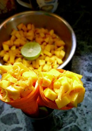 ম্যাঙ্গো চাট (Mango chat recipe in Bengali) রেসিপির প্রধান ছবি