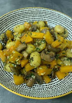 A picture of Crispy Gnocchi with Mushrooms, Squash & Sage (vegan).