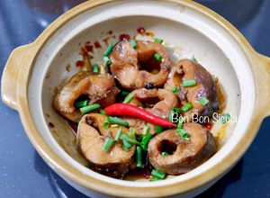 Hình của món Cá Lóc Đồng Kho Tộ.