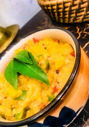 A picture of Spicy oats and rava upma.