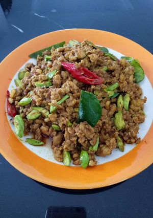 รูปของ ผัดพริกแกงใต้หมูสับสะตอ